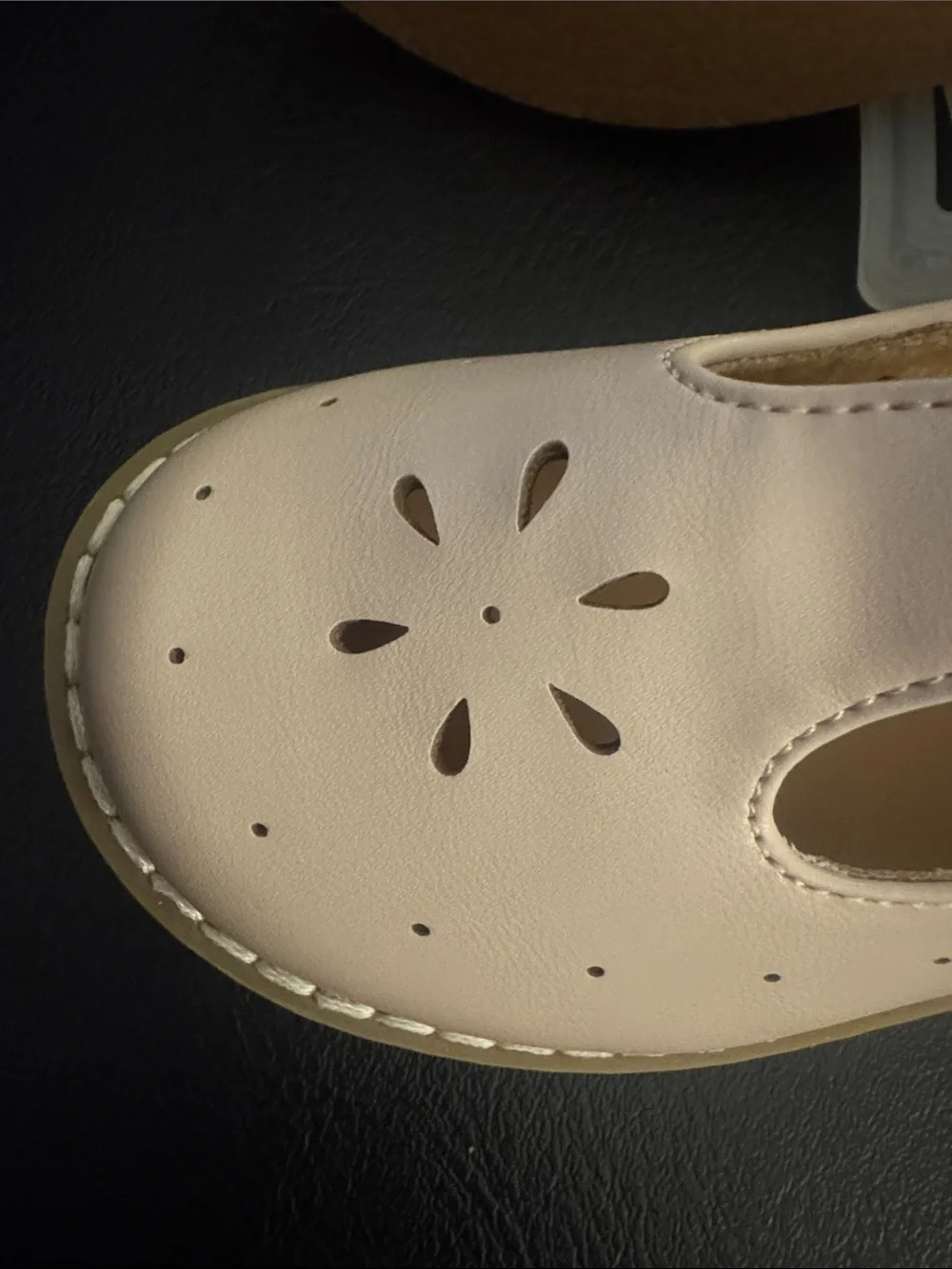 Cat and Jack 🙂 Classic Girls' T-Strap Mary Jane Shoes - Pale Pink🙂 Size 9T 🙂